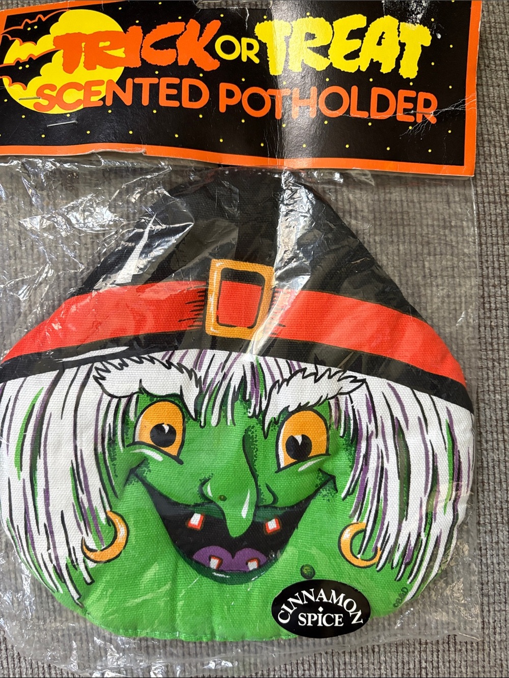B&D Halloween Trick or Treat Witch Potholder Vintage Sealed New